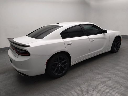 Used 2019 Dodge Charger SXT w/ Plus Group RWD image 10