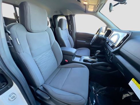 New 2026 Nissan Frontier S image 25