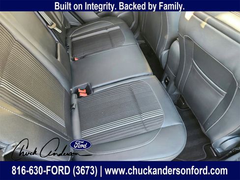 Used 2020 Ford EcoSport SES w/ SES Black Appearance Package image 27