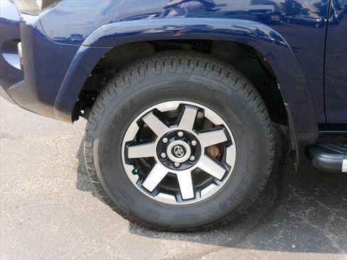 Certified 2023 Toyota 4Runner TRD Off-Road Premium w/ Off Road Premium Plus Package AWD/4WD image 8