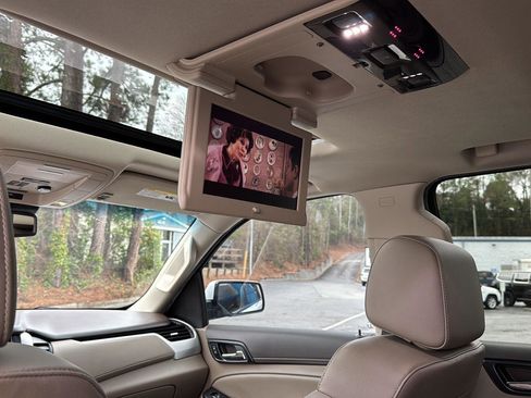 Used 2020 GMC Yukon XL SLT w/ Open Road Package image 17