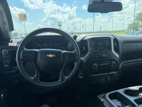 Used 2025 Chevrolet Silverado 3500 W/T AWD/4WD image 20