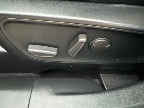 Used 2020 Ford Escape SEL AWD/4WD image 54