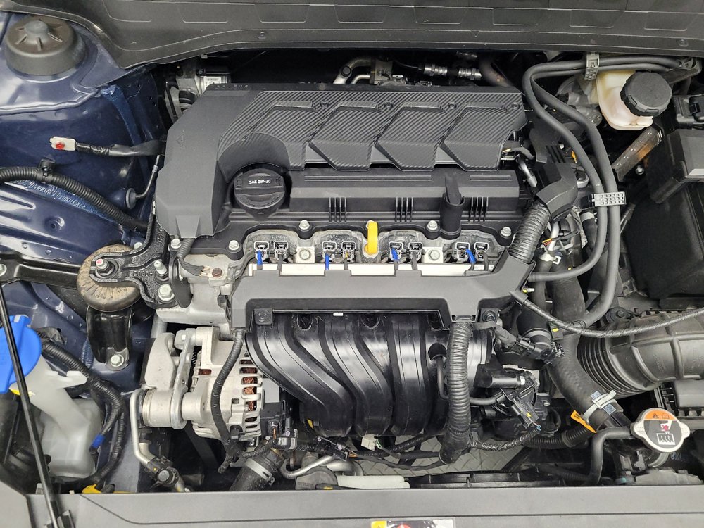Used 2025 Hyundai Venue Limited FWD image 30