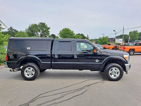 Used 2016 Ford F250 XLT w/ XLT Interior Package AWD/4WD image 4