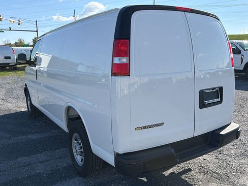 New 2025 Chevrolet Express 2500 w/ Driver Convenience Package image 4