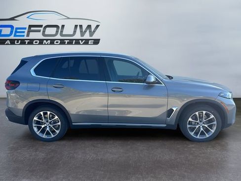 Used 2026 BMW X5 xDrive40i image 13