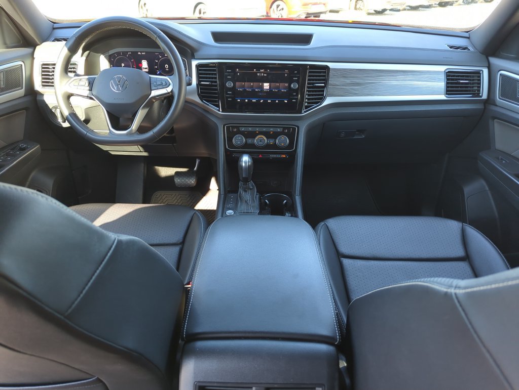 Used 2023 Volkswagen Atlas Cross Sport SE w/ Panoramic Sunroof Package FWD image 15
