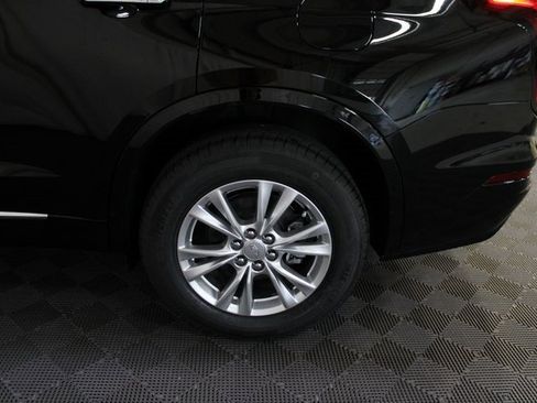 New 2025 Cadillac XT6 Luxury image 10