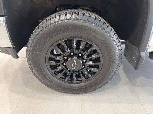 Used 2022 Chevrolet Silverado 2500 LT w/ All Star Edition AWD/4WD image 5
