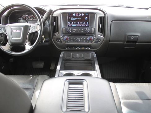 Used 2018 GMC Sierra 1500 SLT image 9
