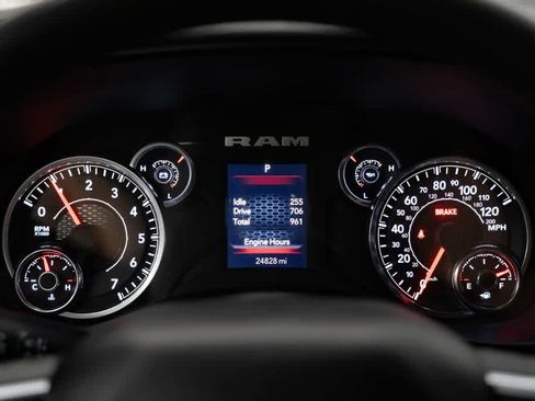 Used 2025 RAM 1500 Big Horn AWD/4WD image 17