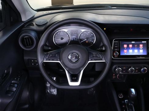 Used 2021 Nissan Kicks S FWD image 15
