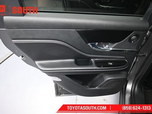 Used 2021 Lincoln Corsair Reserve w/ Elements Package AWD/4WD image 30