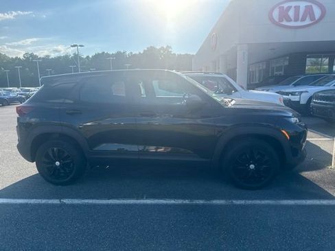 Used 2021 Chevrolet TrailBlazer LS AWD/4WD image 3