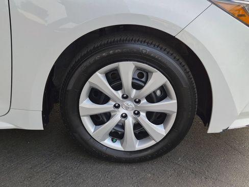 Used 2024 Toyota Corolla LE FWD image 7