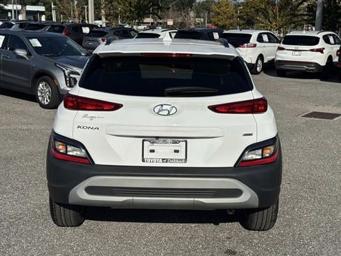 Used 2023 Hyundai Kona SEL image 3