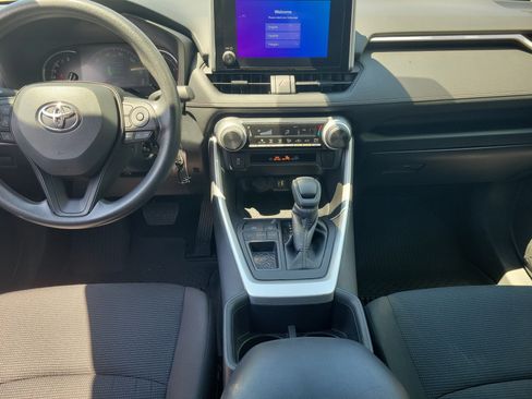 Used 2023 Toyota RAV4 LE FWD image 17