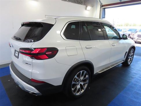 Used 2024 BMW X5 sDrive40i w/ Premium Package RWD image 15