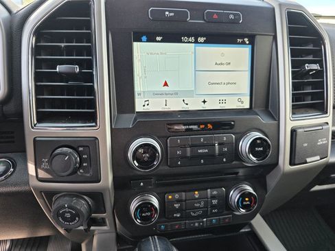 Used 2018 Ford F150 Lariat w/ Equipment Group 502A Luxury AWD/4WD image 25