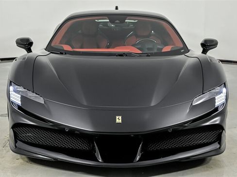 Used 2022 Ferrari SF90 Stradale AWD/4WD image 4