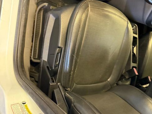 Used 2019 Ford Transit Connect XL image 9