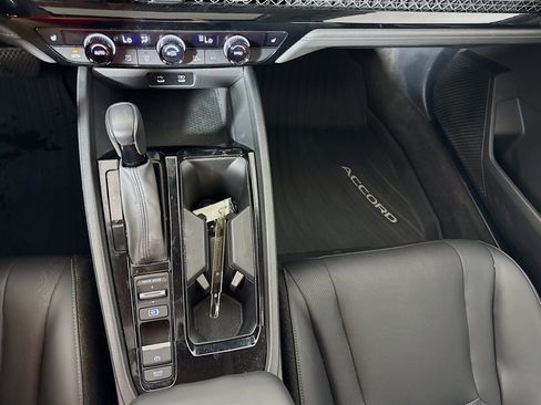 Used 2023 Honda Accord EX-L image 17