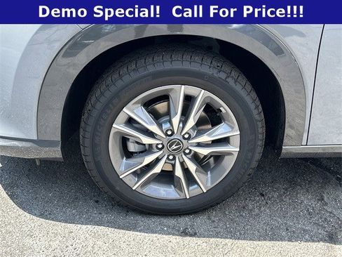 Used 2025 Acura ADX FWD image 11