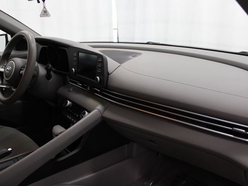 Used 2022 Hyundai Elantra SEL FWD image 26