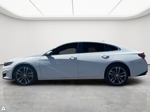Used 2022 Chevrolet Malibu LT FWD image 3