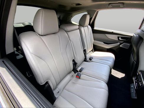 Certified 2026 Acura MDX FWD w/ Technology Package image 19