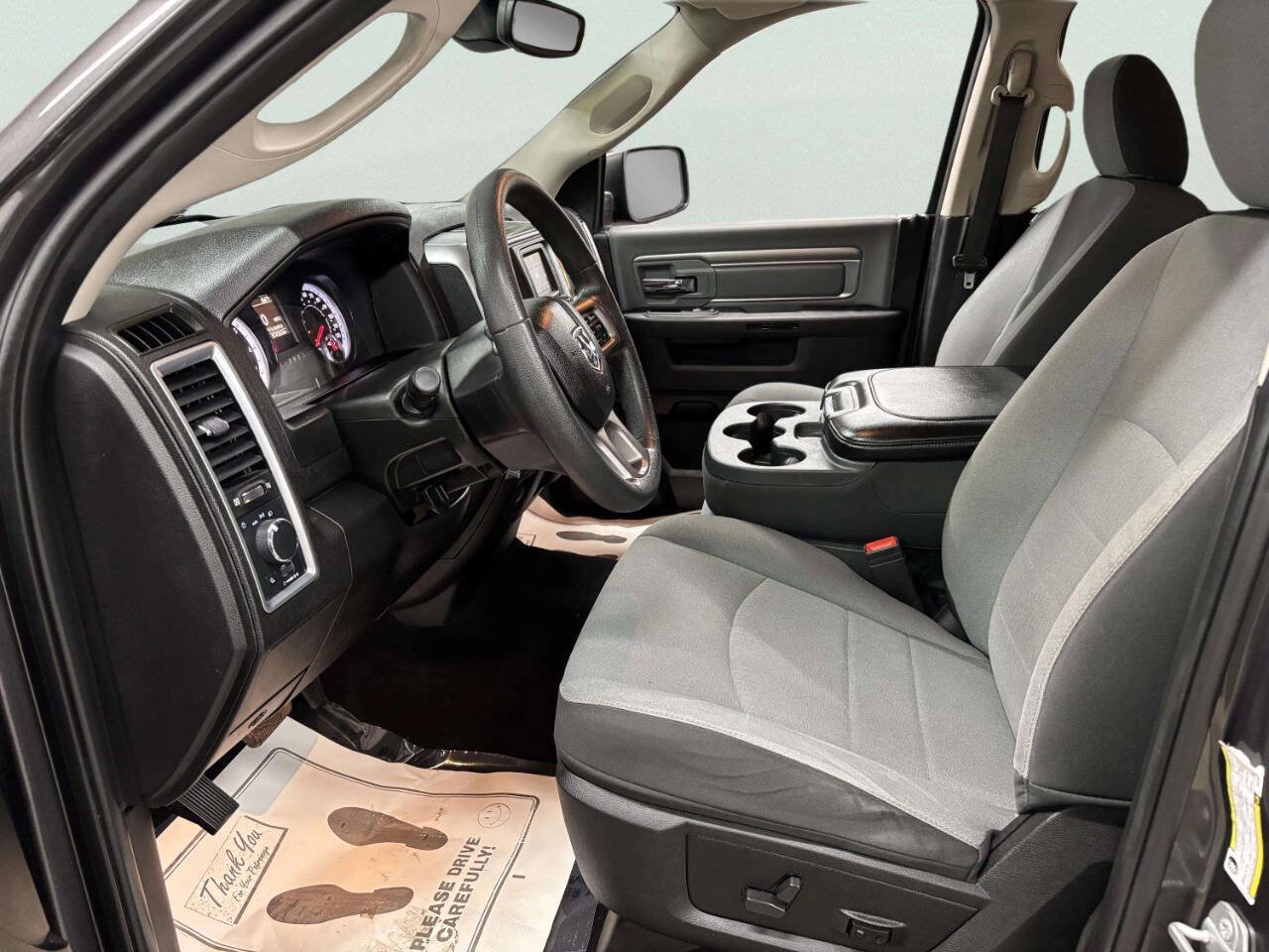 Used 2022 RAM 1500 Classic SLT w/ Protection Group AWD/4WD image 14