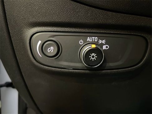 Certified 2022 Chevrolet Equinox LS w/ LS Convenience Package image 17