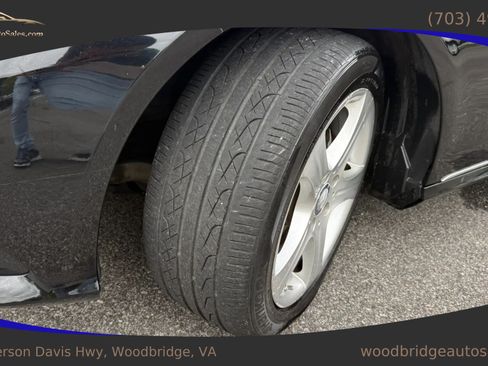 Used 2014 Mercedes-Benz E 350 4MATIC Sedan image 32