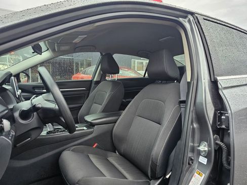 Used 2022 Nissan Altima 2.5 SV image 17