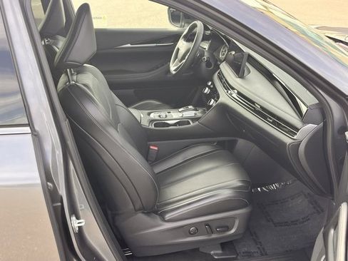 Certified 2025 INFINITI QX60 Pure image 8