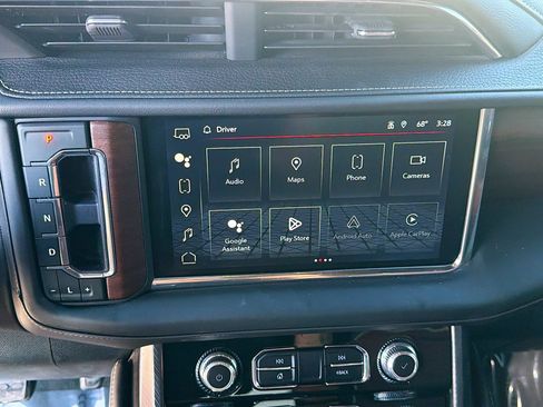 Used 2023 GMC Yukon Denali Ultimate image 30