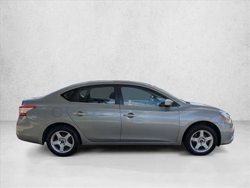 Used 2014 Nissan Sentra SV w/ SV Driver Package FWD image 4