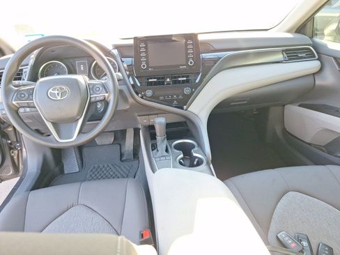Used 2023 Toyota Camry LE image 18