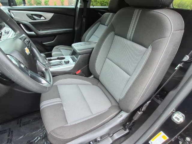 Used 2025 Chevrolet Blazer LT FWD image 27