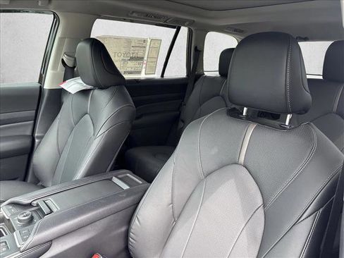 New 2026 Toyota Grand Highlander AWD image 15