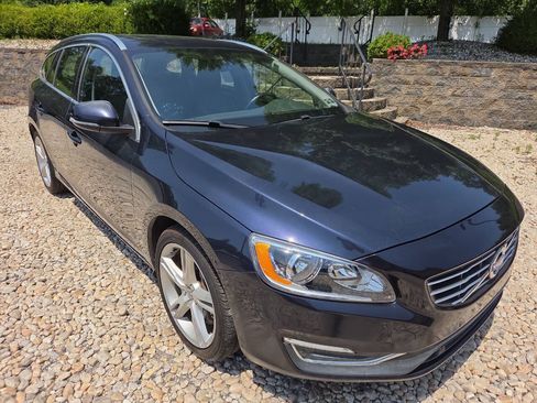 Used 2016 Volvo V60 T5 Premier AWD/4WD image 8