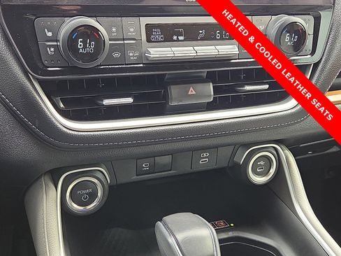 Used 2025 Toyota Grand Highlander AWD Hybrid image 21