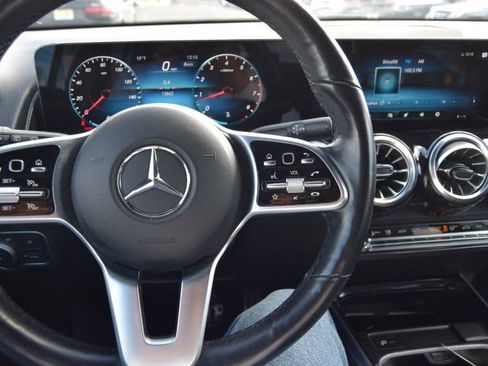Used 2022 Mercedes-Benz GLB 250 4MATIC w/ AMG Line image 28