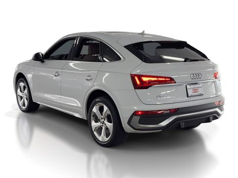 Certified 2023 Audi Q5 2.0T Premium Plus w/ Premium Plus Package image 3