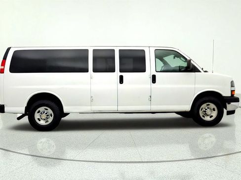 Used 2019 Chevrolet Express 3500 LT w/ LT Preferred Equipment Group RWD image 4