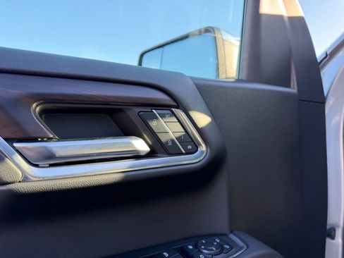 Used 2024 GMC Sierra 1500 SLT w/ SLT Premium Package image 14