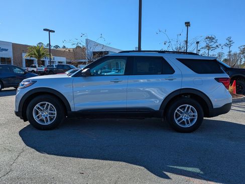 New 2026 Ford Explorer Active w/ Active Comfort Package image 7