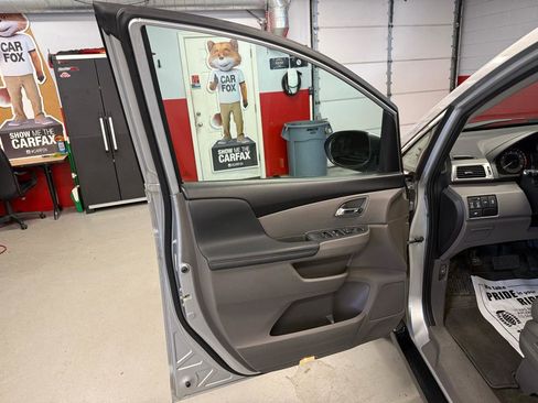 Used 2015 Honda Odyssey EX-L image 31