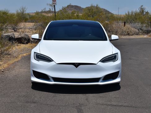 Used 2019 Tesla Model S 100D AWD/4WD image 2